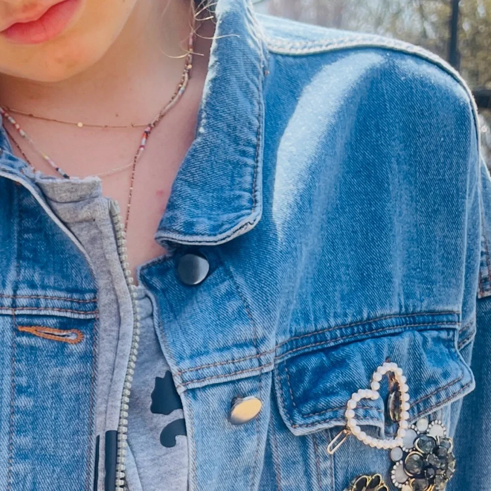 New York Yankees adorned jean jacket w/ vintage flair and attached Puma zip up. - Picture 14 of 16